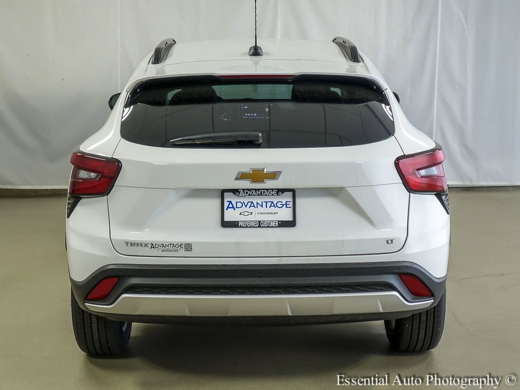 2026 Chevrolet Trax LT - Photo 6