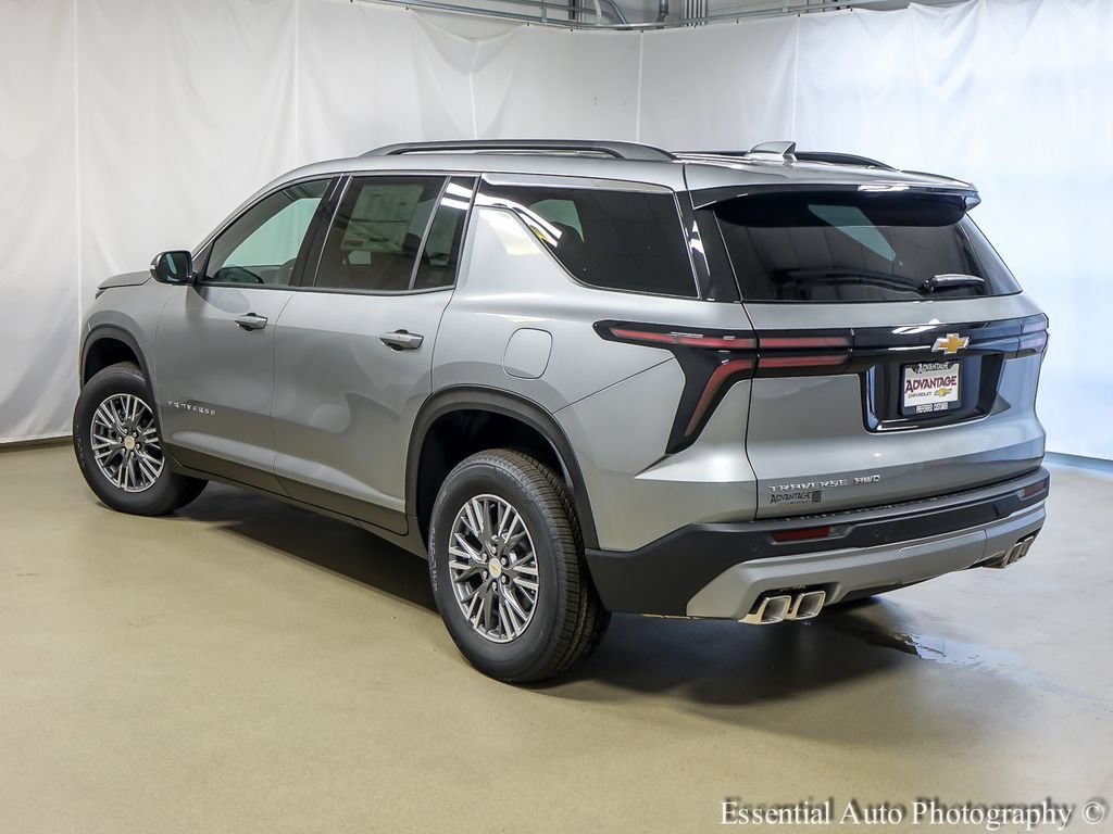 2026 Chevrolet Traverse LT - Photo 8