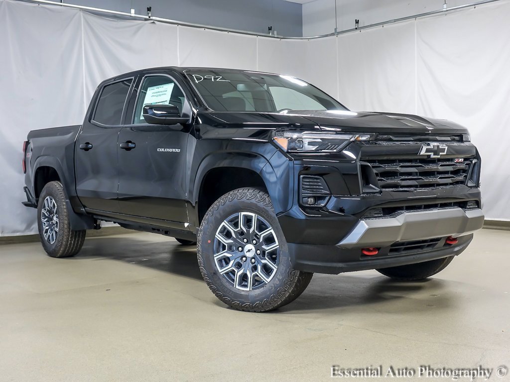 2026 Chevrolet Colorado Z71 photo 2