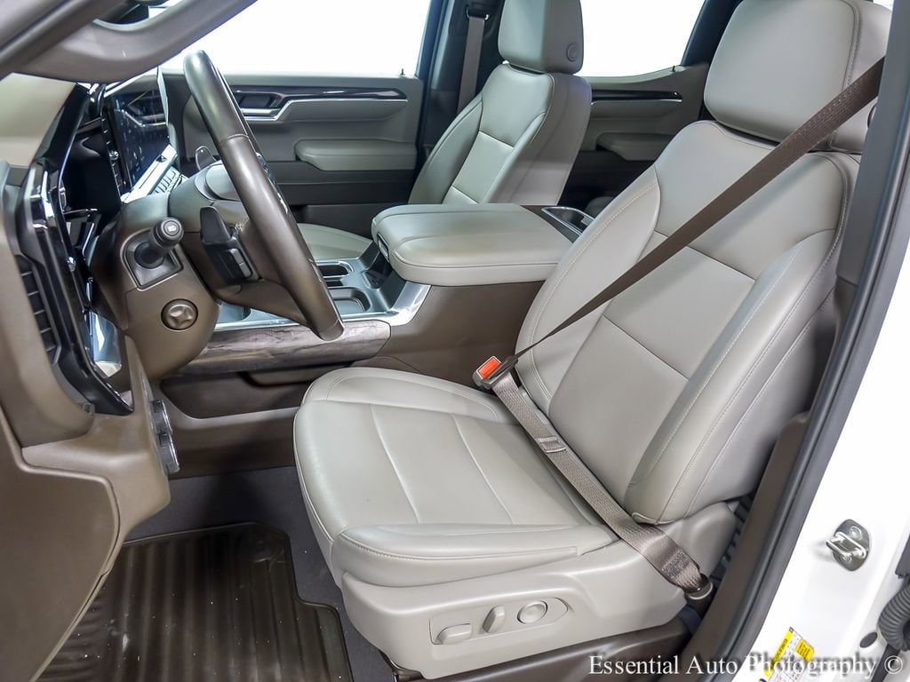 2024 Chevrolet Silverado 1500 LTZ - Photo 10