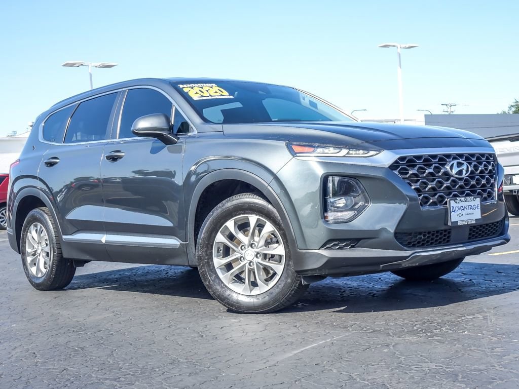 Used 2020 Hyundai Santa Fe SE with VIN 5NMS23AD0LH237646 for sale in Bridgeview, IL