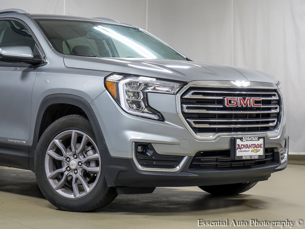 2024 Gmc Terrain SLT photo 3
