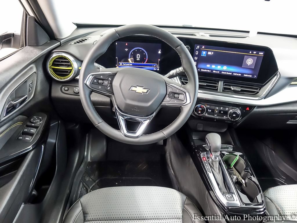 2026 Chevrolet Trax LT - Photo 11