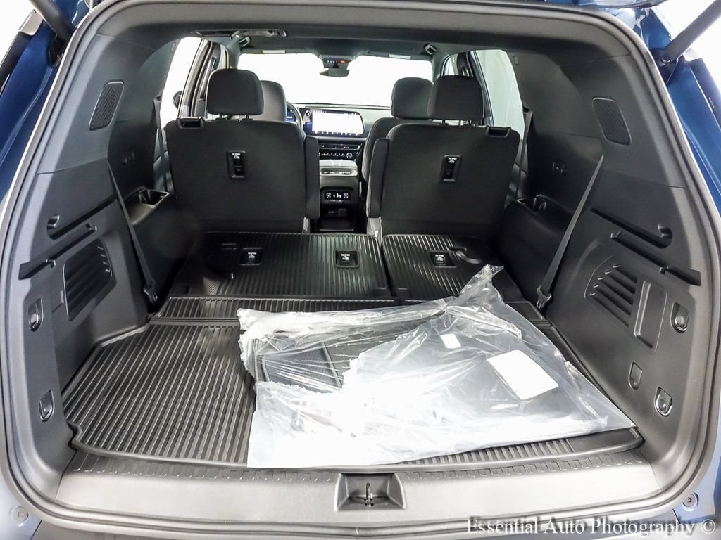 2026 Chevrolet Traverse LT - Photo 20
