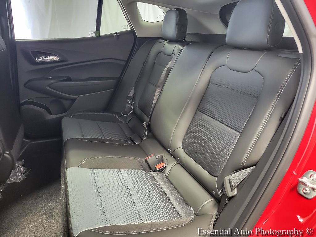 2026 Chevrolet Trax LT - Photo 9