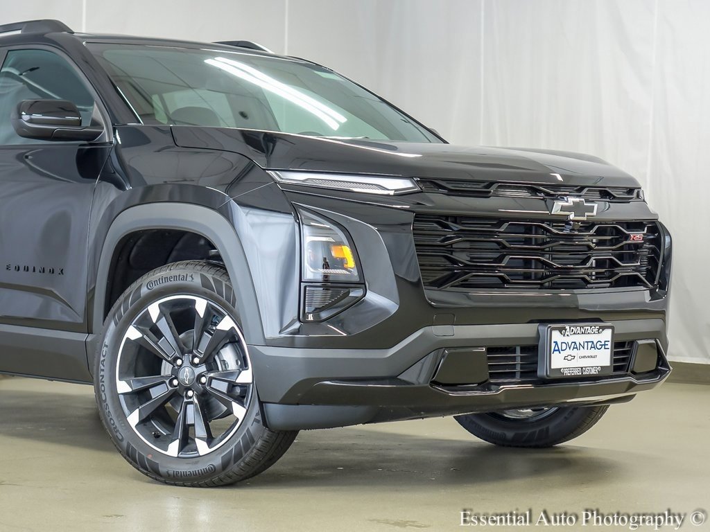2026 Chevrolet Equinox RS photo 3