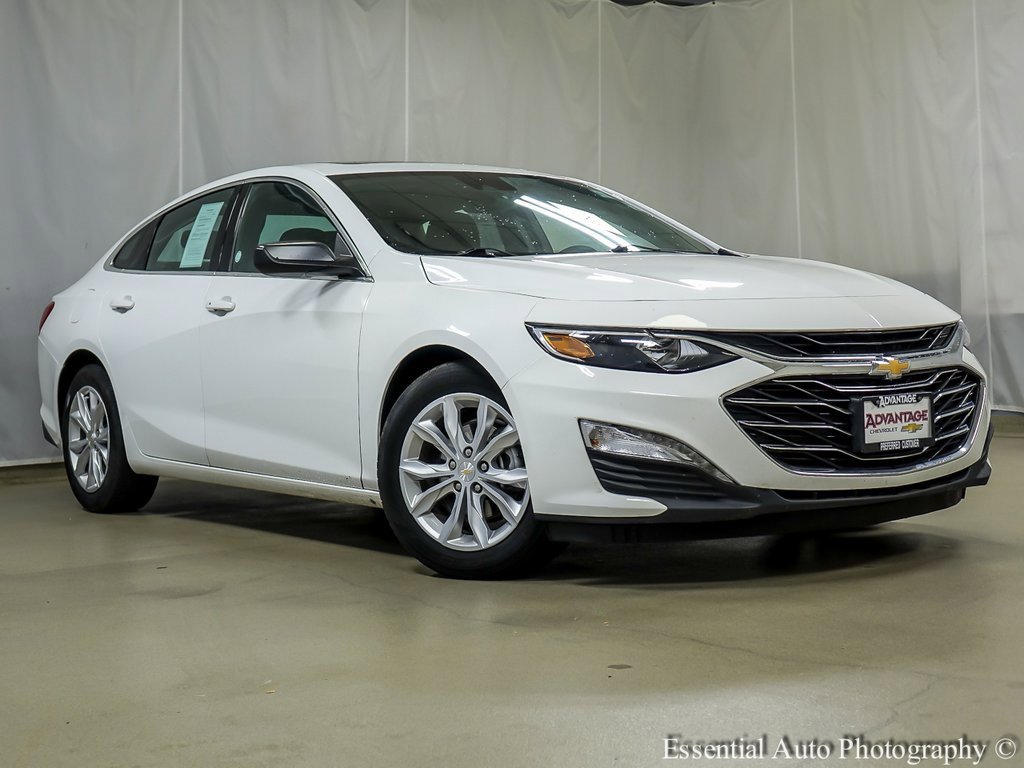 2024 Chevrolet Malibu 1LT photo 2