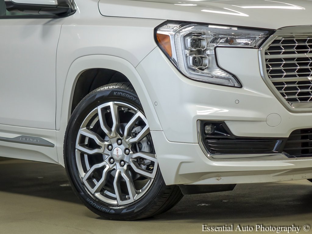 2022 Gmc Terrain Denali photo 2