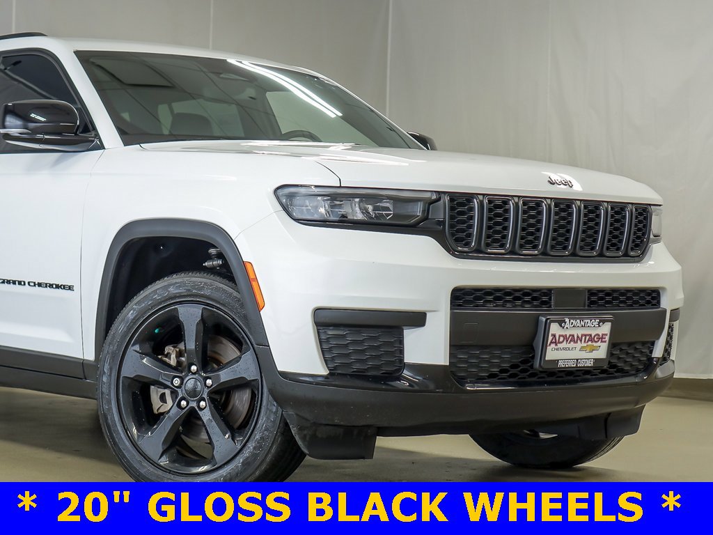 2023 Jeep Grand Cherokee Altitude photo 2