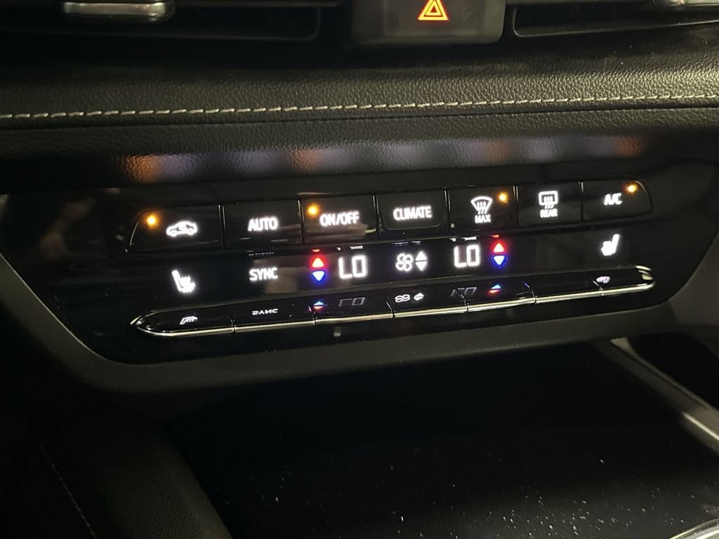 2023 Buick Envision Essence - Photo 19