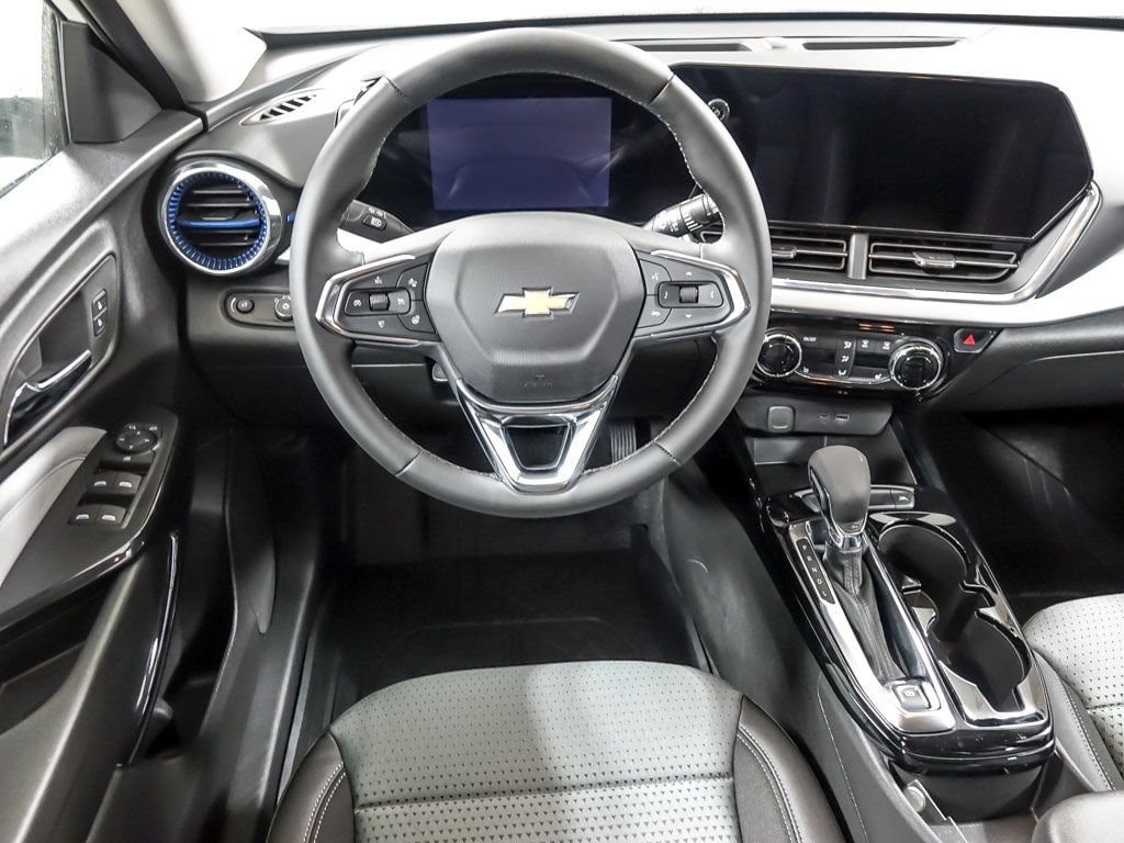 2026 Chevrolet Trax LT - Photo 13