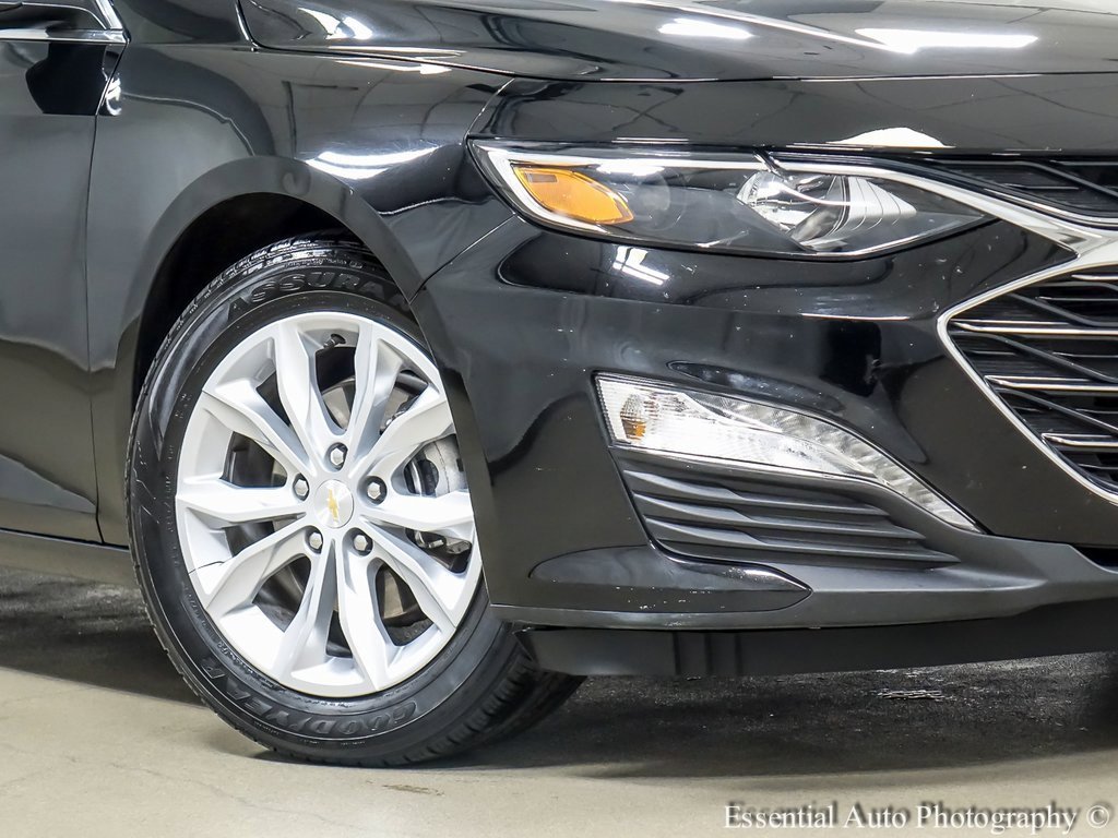 2024 Chevrolet Malibu 1LT photo 3