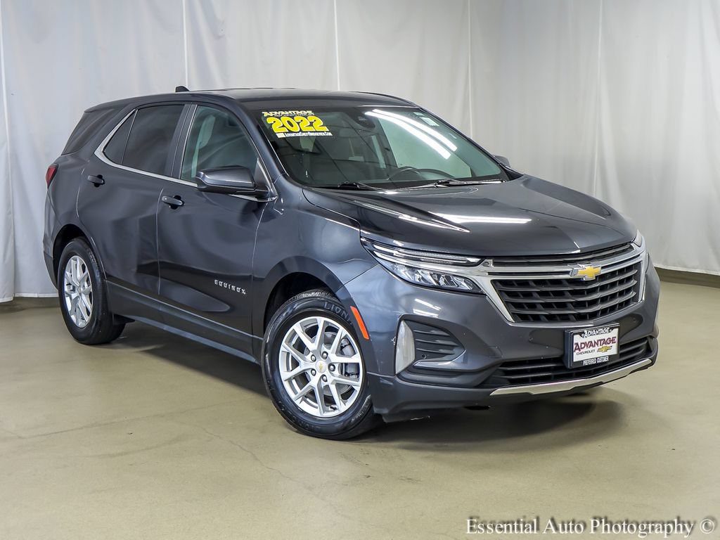 Used 2022 Chevrolet Equinox LT with VIN 2GNAXKEV7N6138320 for sale in Bridgeview, IL
