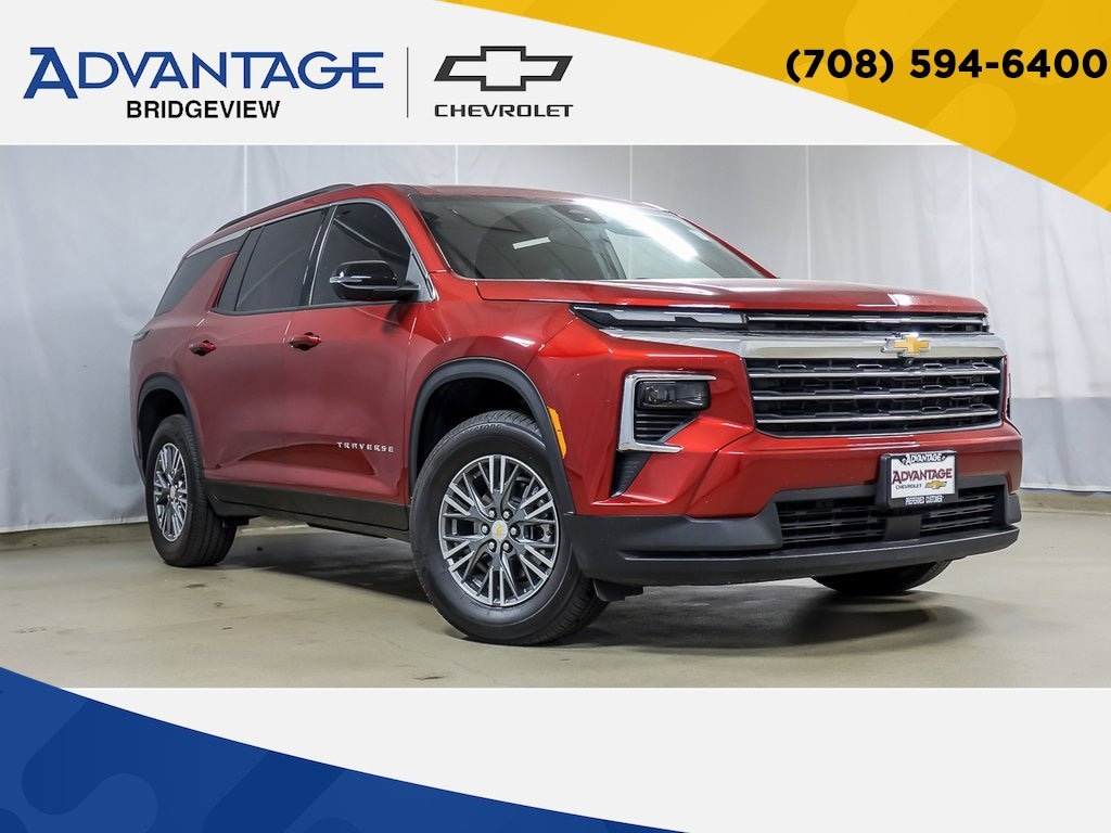 Used 2025 Chevrolet Traverse LT SUV