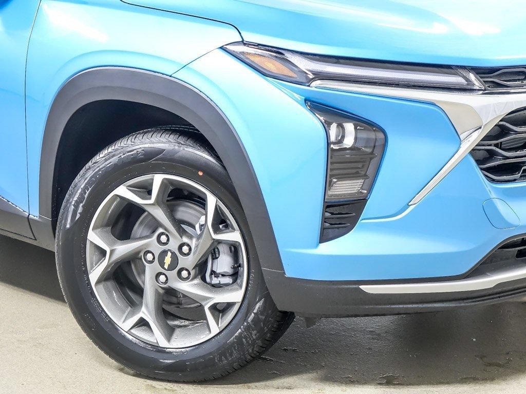 2026 Chevrolet Trax LT - Photo 4