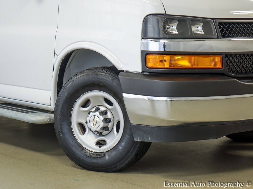 2024 Chevrolet Express Cargo 2500 Van photo 2