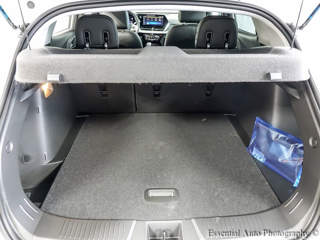 2026 Chevrolet Trax LT - Photo 17