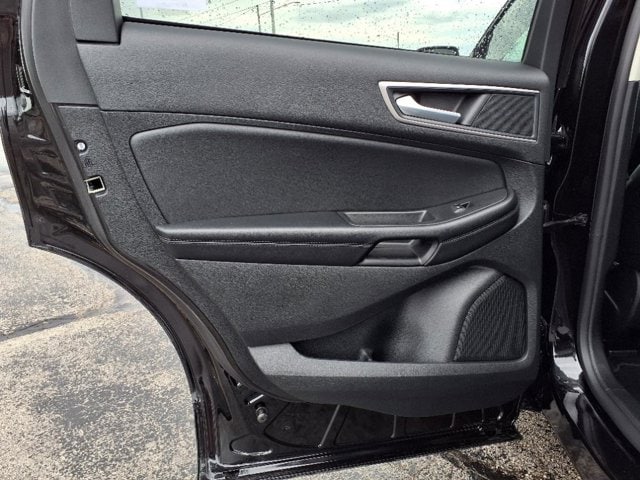 2023 Ford Edge SEL - Photo 32