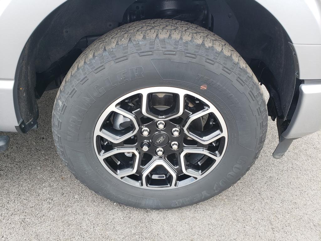 2023 Ford F-150 XLT - Photo 27