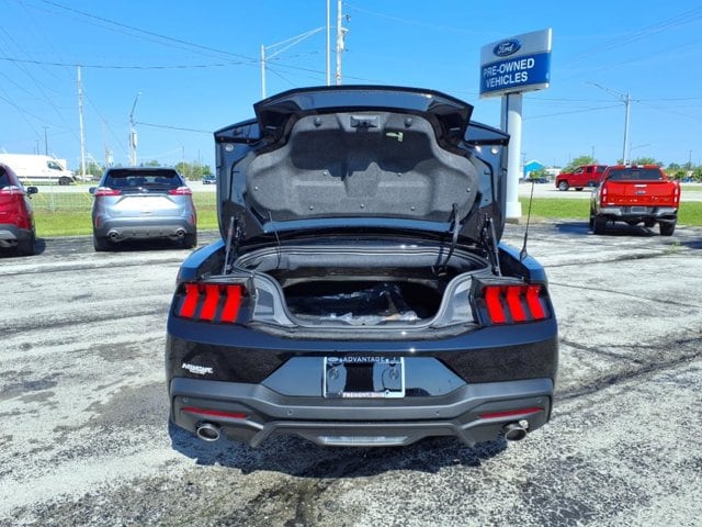 2025 Ford Mustang GT Premium Convertible - Photo 10