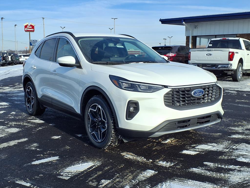 2026 Ford Escape Base's photo