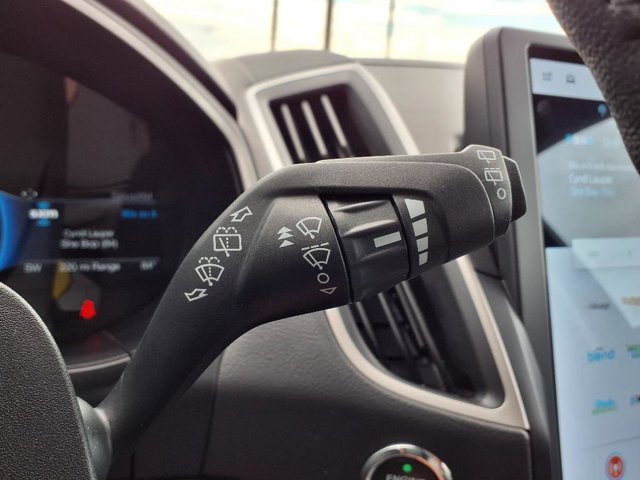 2023 Ford Edge SEL - Photo 27