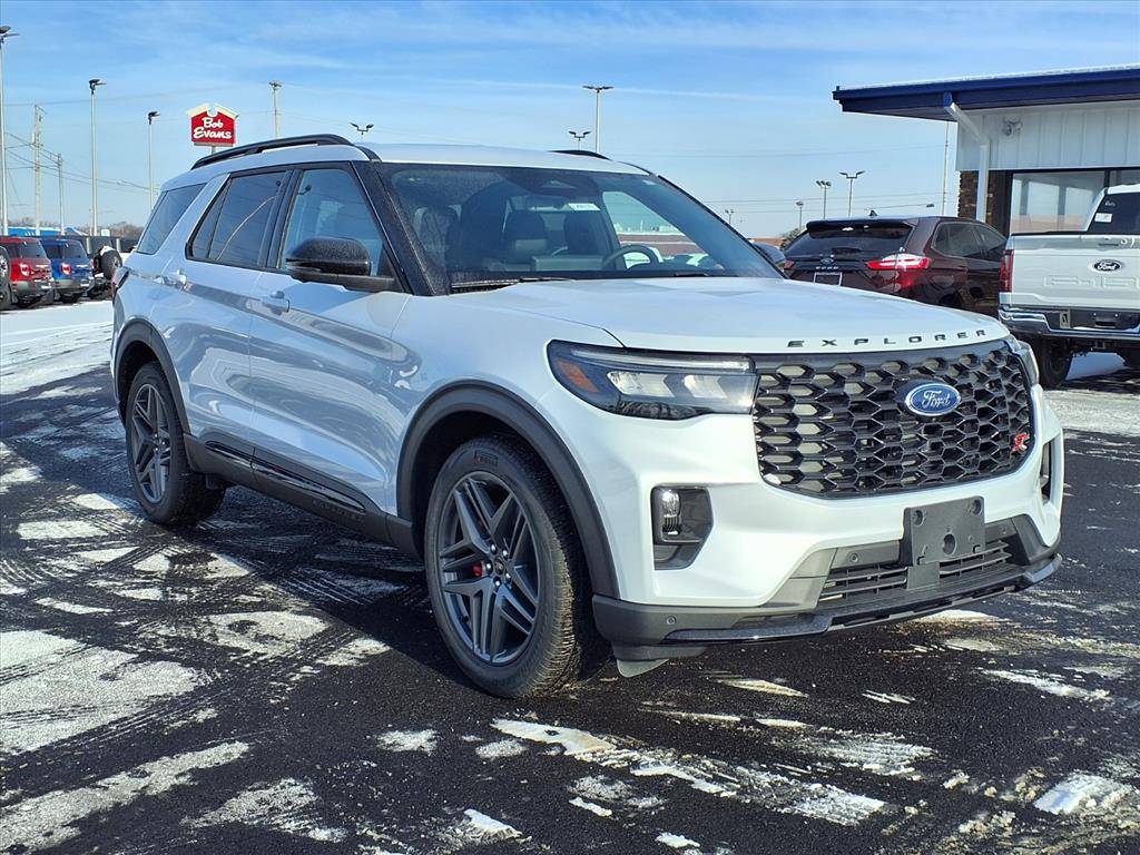 2026 Ford Explorer ST's photo
