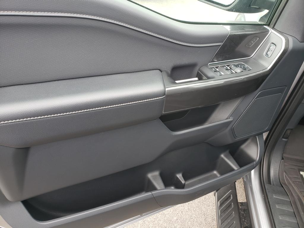 2023 Ford F-150 XLT - Photo 12