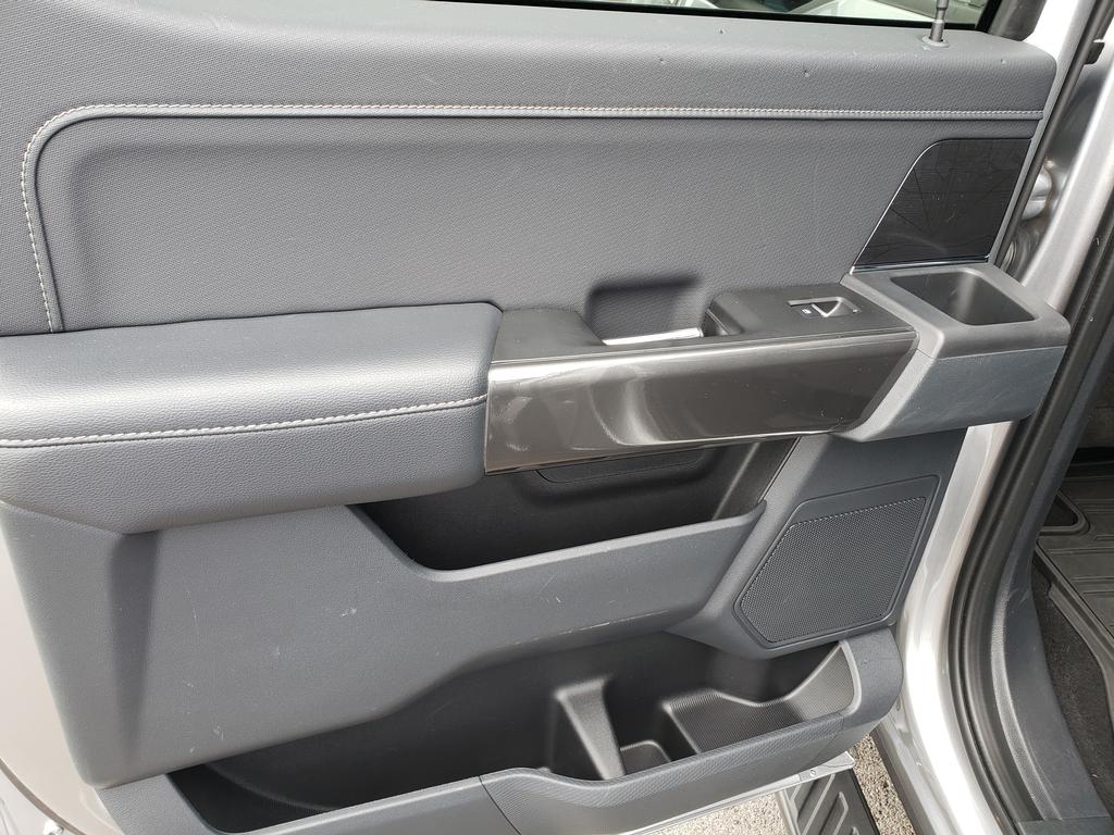 2023 Ford F-150 XLT - Photo 14