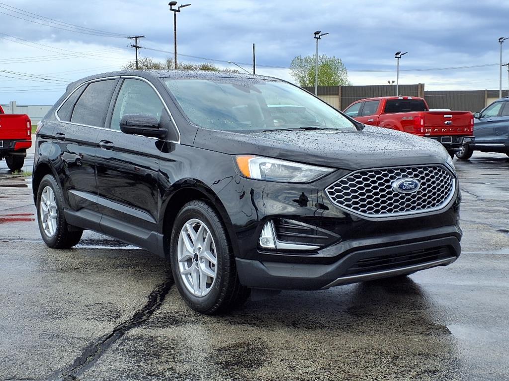 2023 Ford Edge