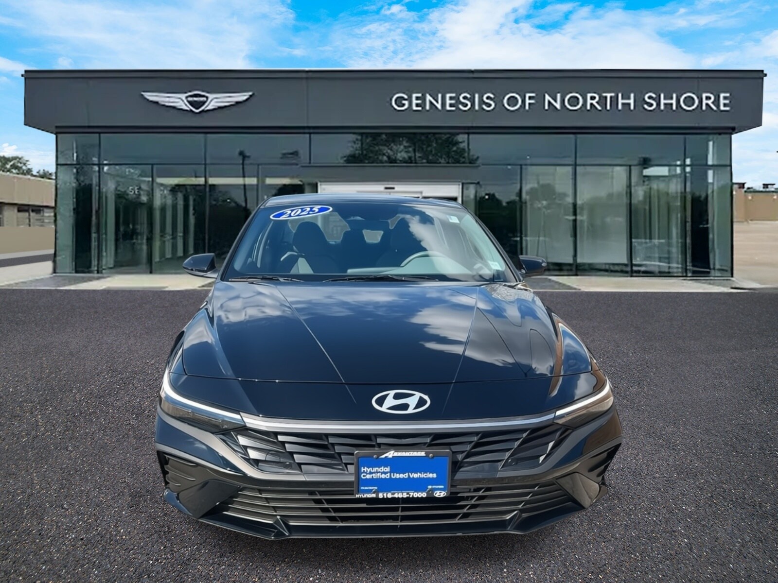 2025 Hyundai Elantra SEL Sport photo 2