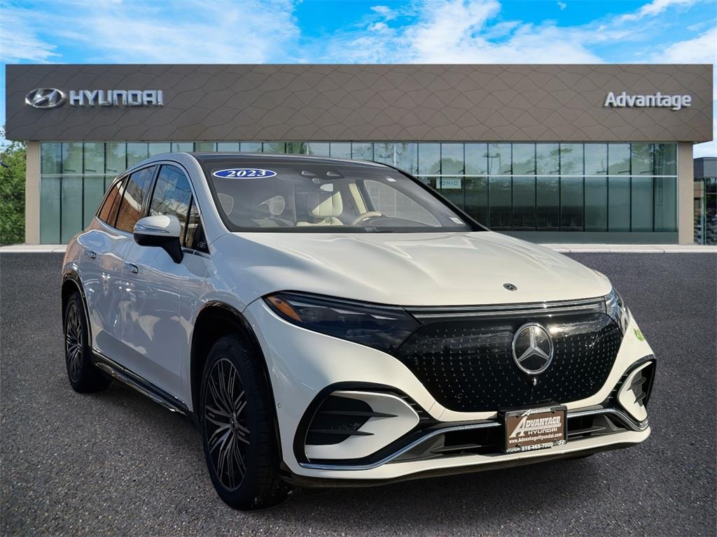 2023 Mercedes-Benz EQS SUV Base's photo
