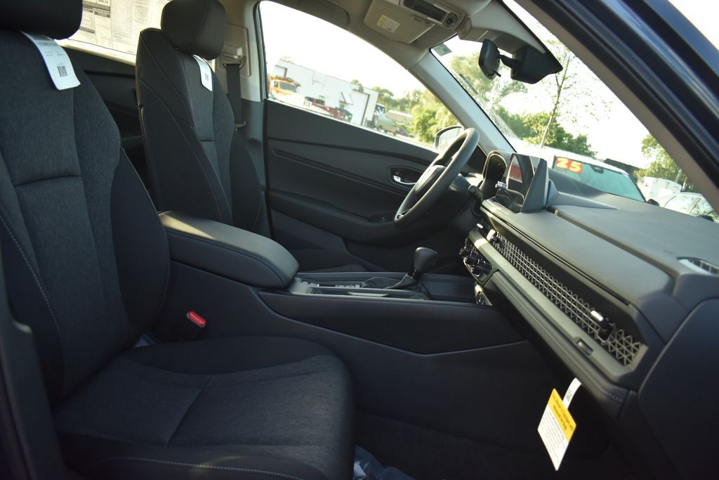 2026 Honda Accord SE - Photo 12