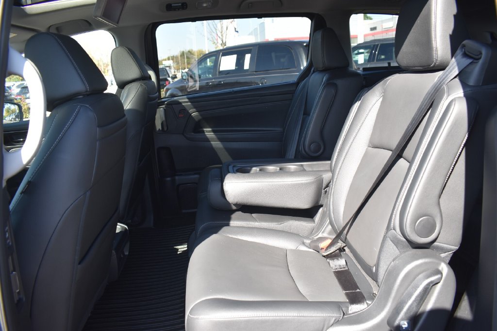 2022 Honda Odyssey Touring - Photo 22