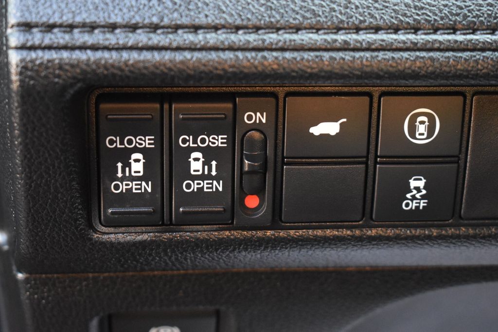 2024 Honda Odyssey SPORT - Photo 25