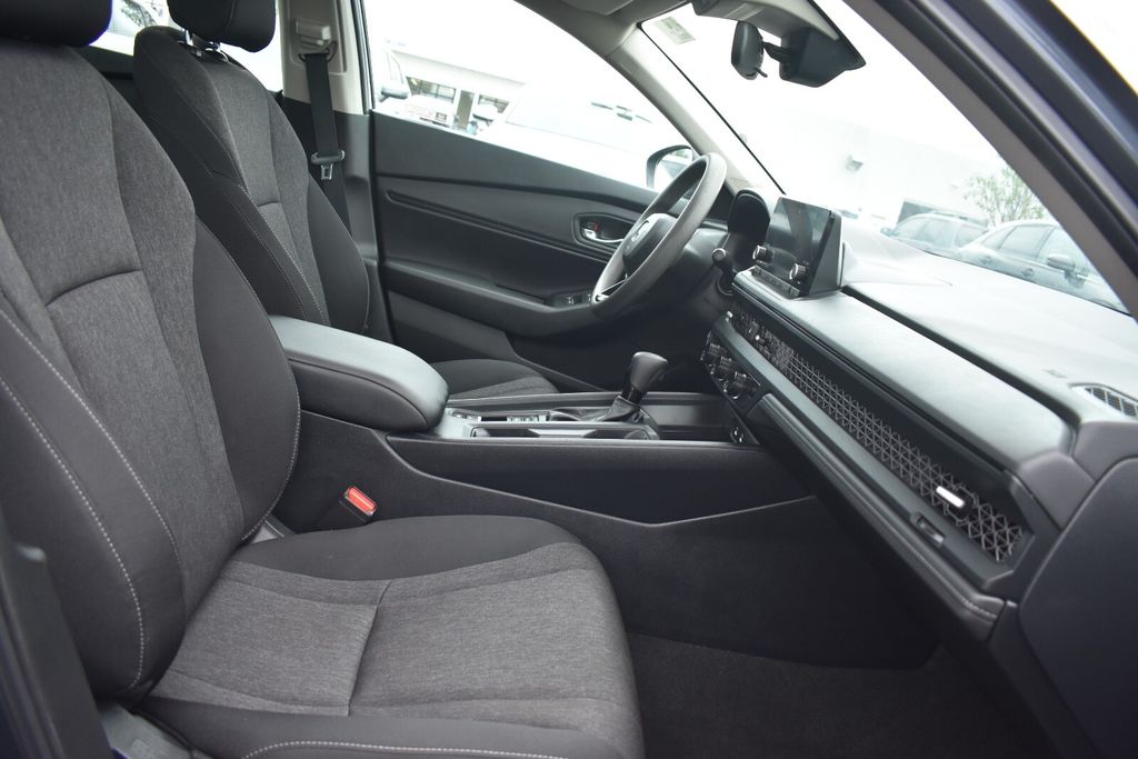 2023 Honda Accord EX - Photo 12