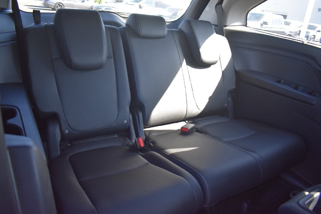 2022 Honda Odyssey Touring - Photo 15