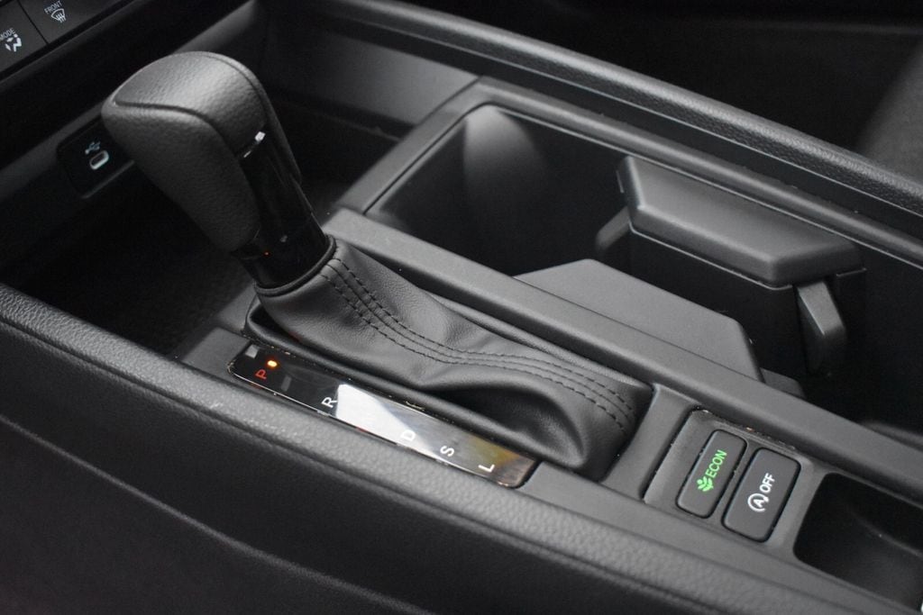 2025 Honda Accord SE - Photo 21