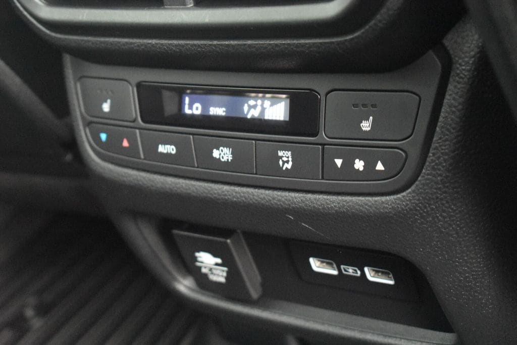 2023 Honda Pilot Elite - Photo 18
