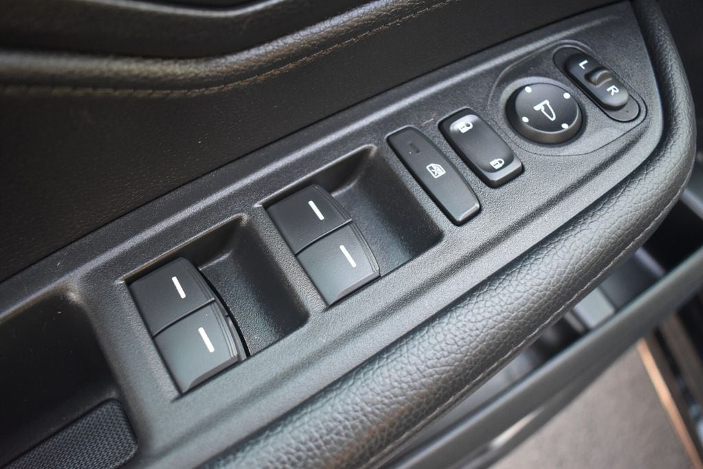 2024 Honda Odyssey SPORT - Photo 23