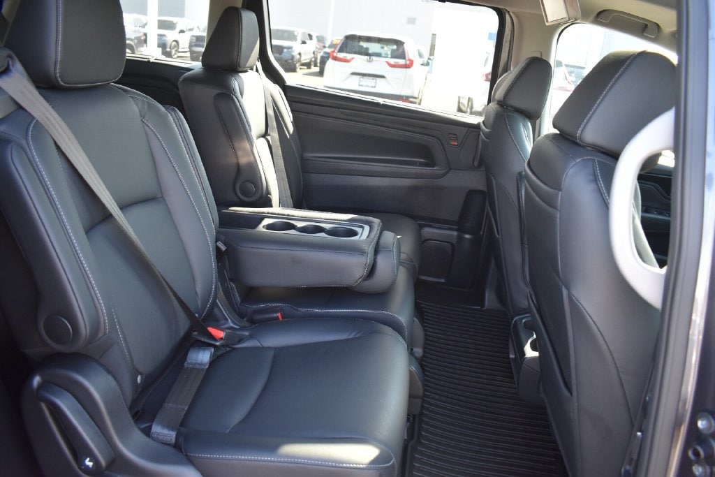 2022 Honda Odyssey Touring - Photo 17