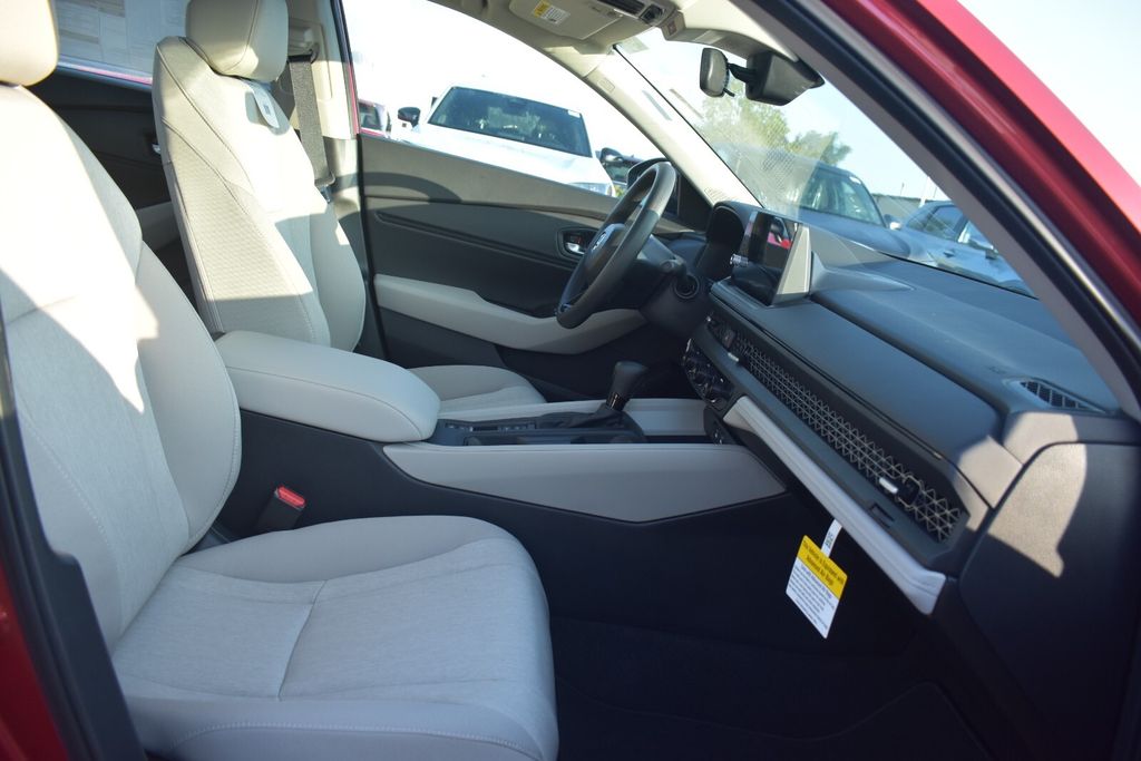 2026 Honda Accord SE - Photo 12