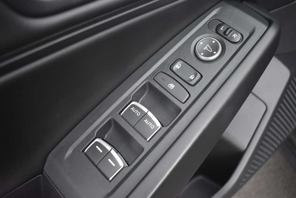 2025 Honda Accord SE - Photo 18