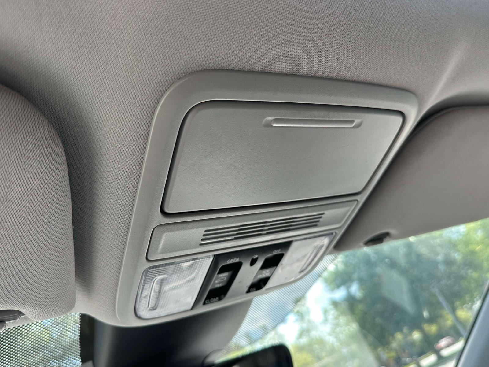 2023 Honda Odyssey EX-L - Photo 29