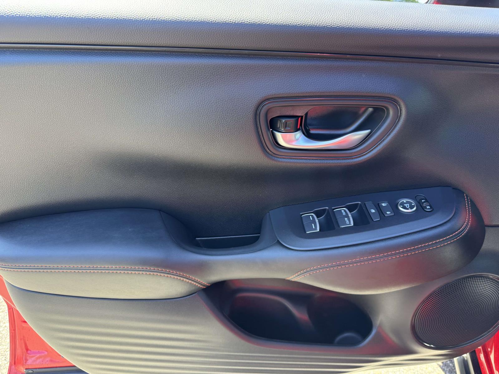 2025 Honda HR-V Sport - Photo 12