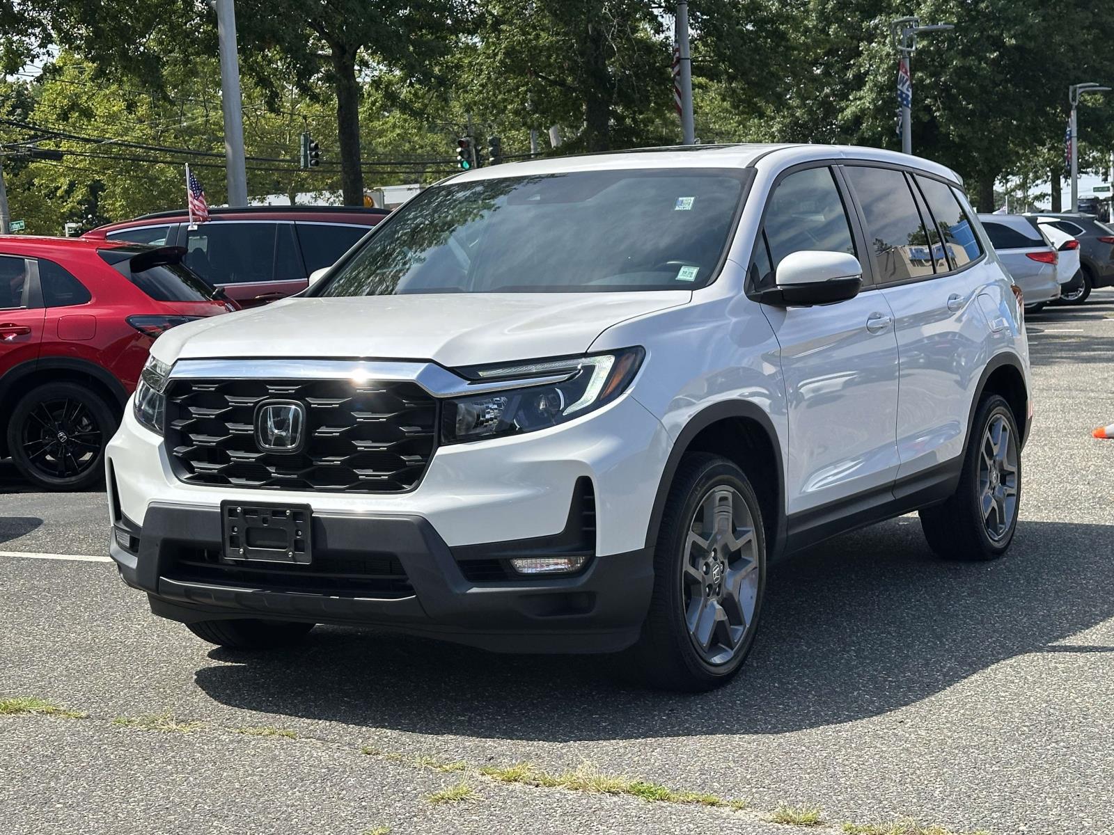 2023 Honda Passport EX-L - Photo 2