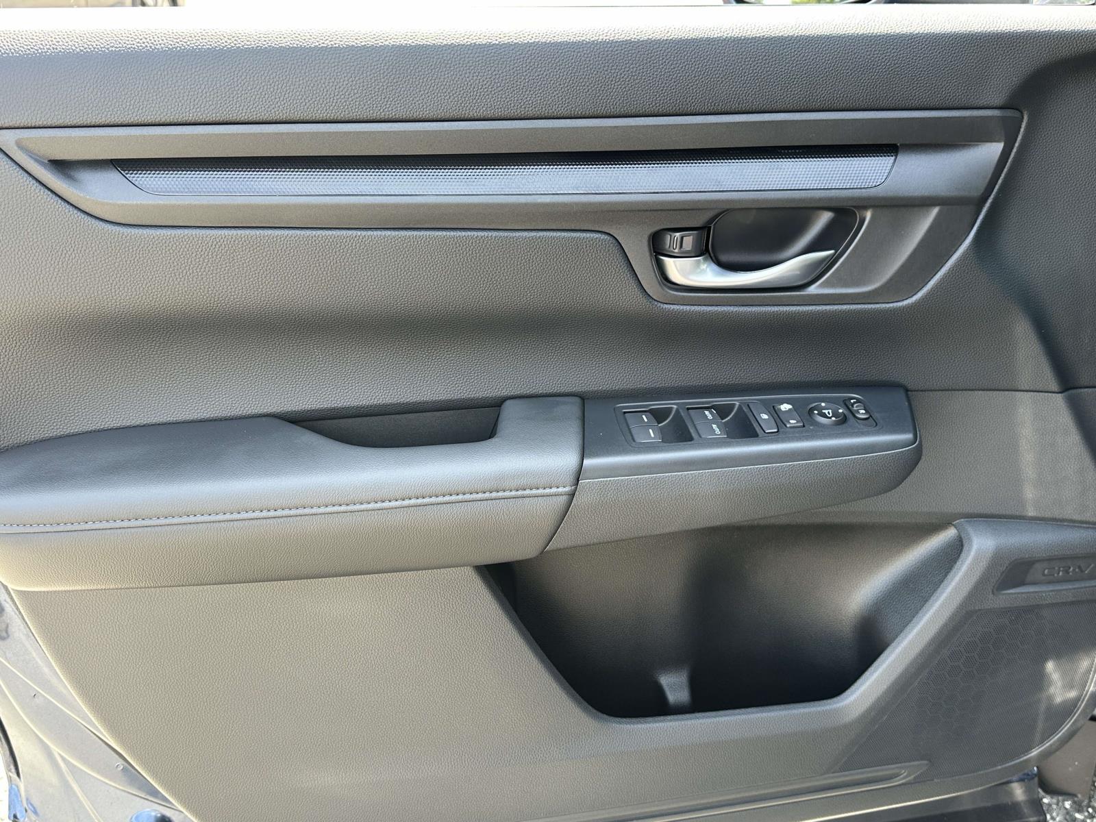 2024 Honda CR-V EX - Photo 14