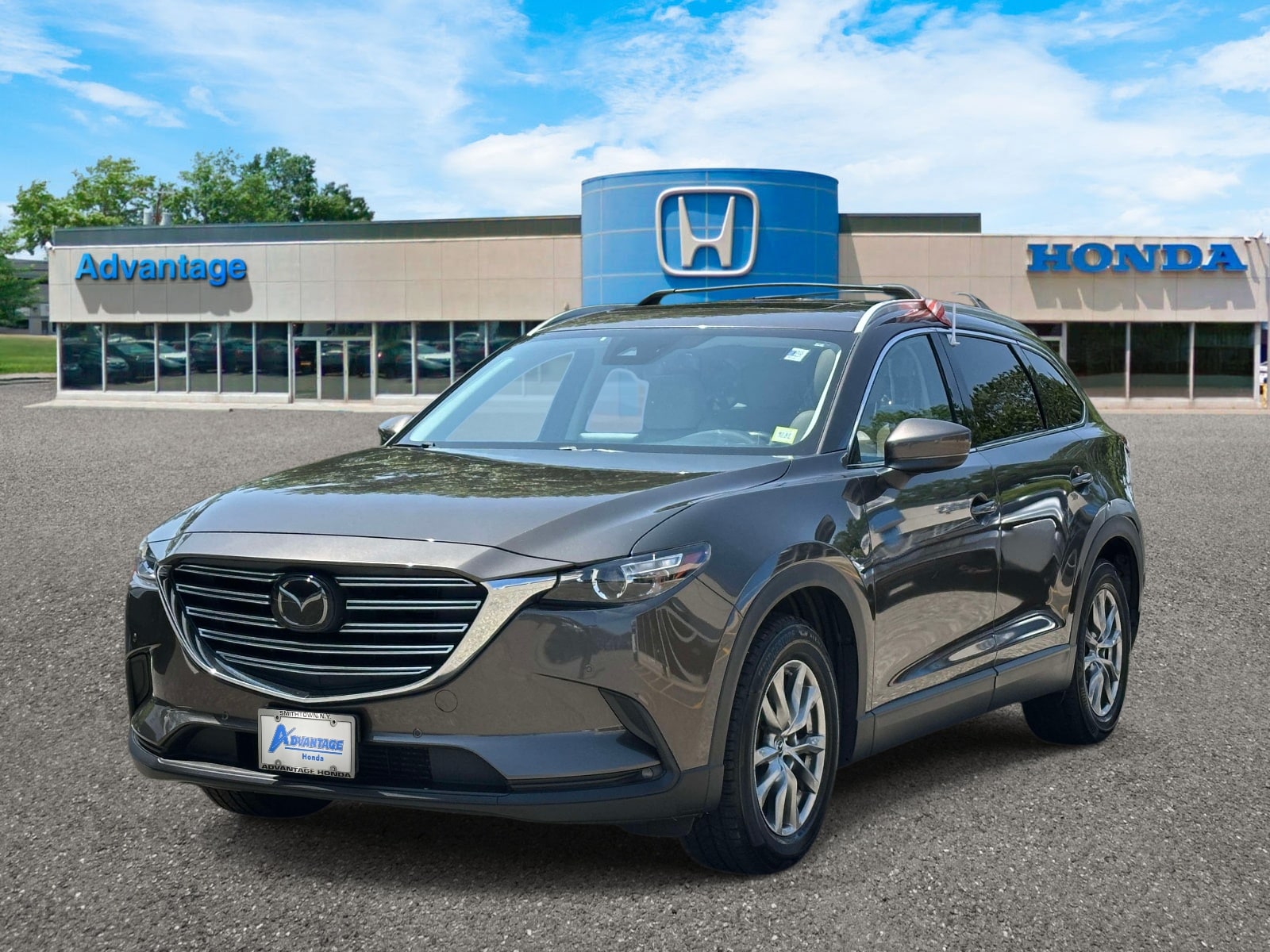 Used 2018 Mazda CX-9 Touring with VIN JM3TCBCY2J0218192 for sale in Saint James, NY