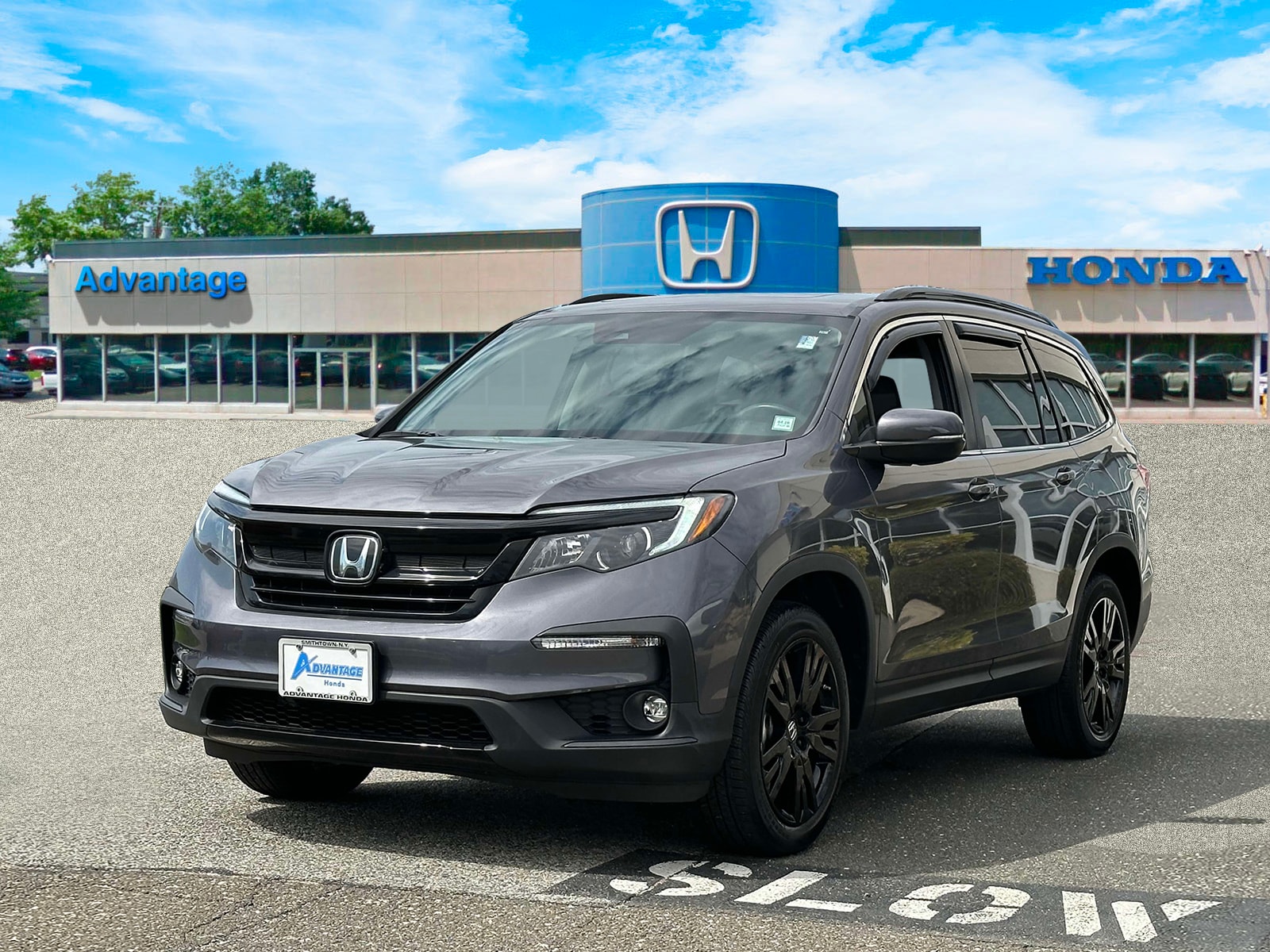 Certified 2022 Honda Pilot SE with VIN 5FNYF6H27NB041695 for sale in Saint James, NY