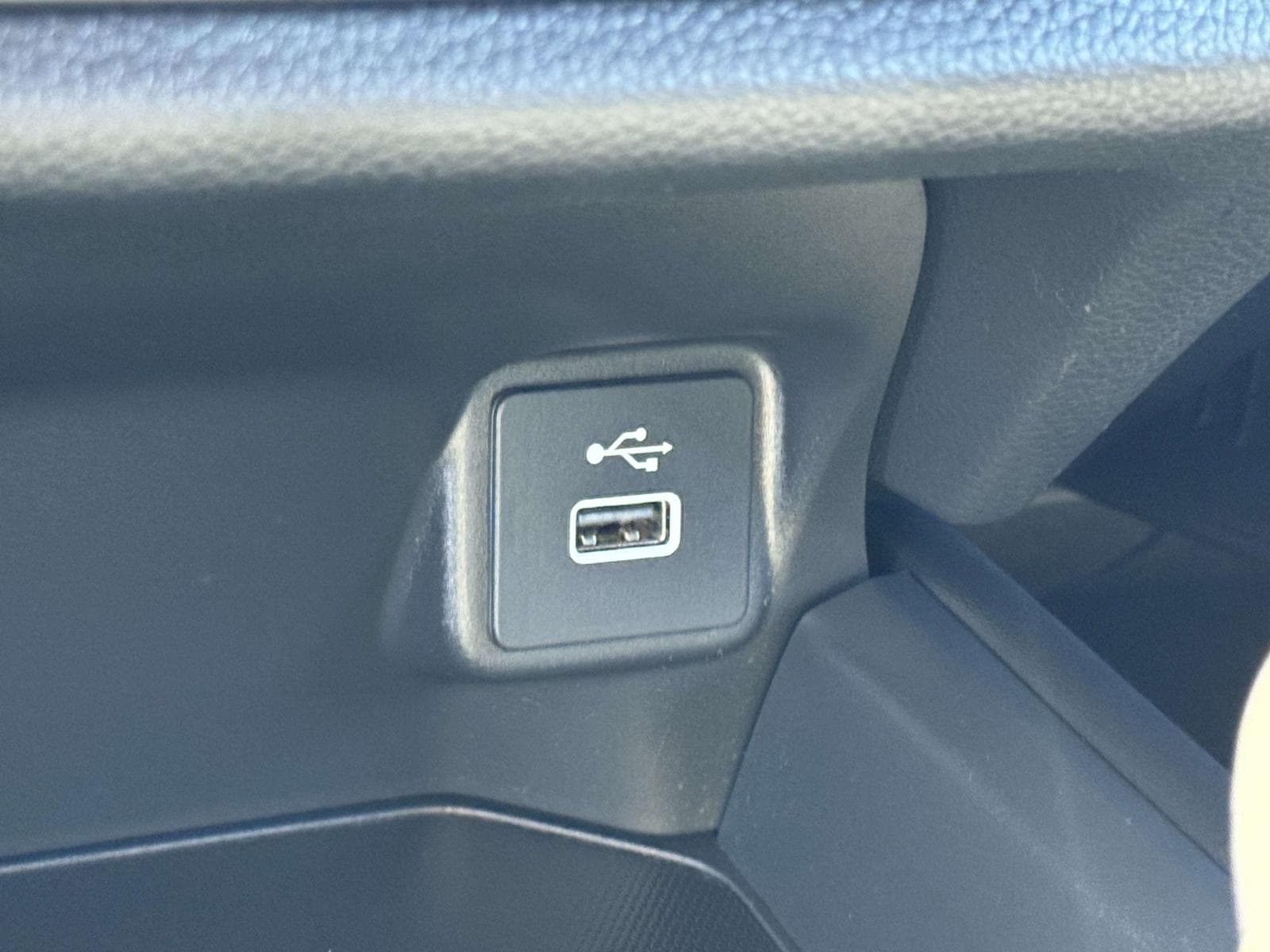 2025 Honda HR-V Sport - Photo 28